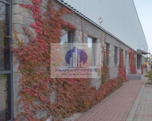 Włochy: lokal biurowy 450m2 do wynajęcia