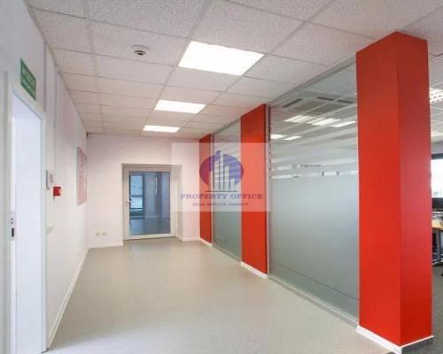 Włochy: lokal biurowy 578m2 do wynajęcia