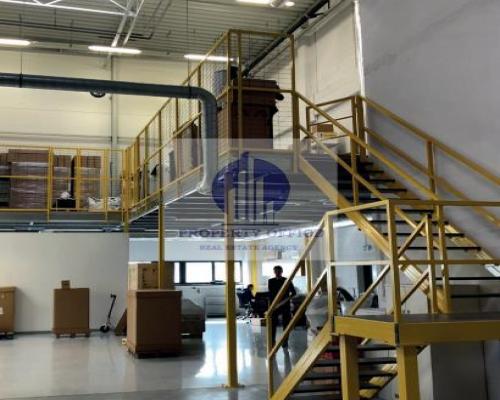 Włochy: lokal magazynowo-biurowy 659m2 do wynajęcia