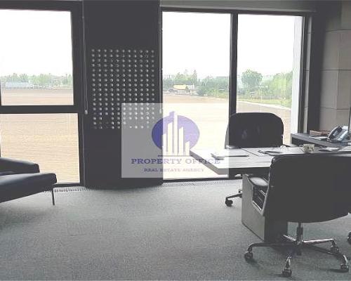 Włochy: lokal biurowy 365m2 do wynajęcia