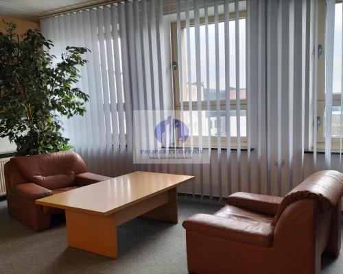 Śródmieście: lokal biurowy 25,70m2 na wynajem