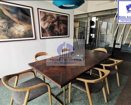 Śródmieście: sala konferencyjna dla 6 osób na wynajem