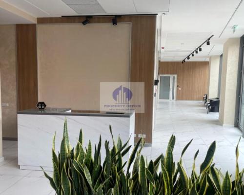 Śródmieście: lokal na usługi medyczne 690m2 na wynajem