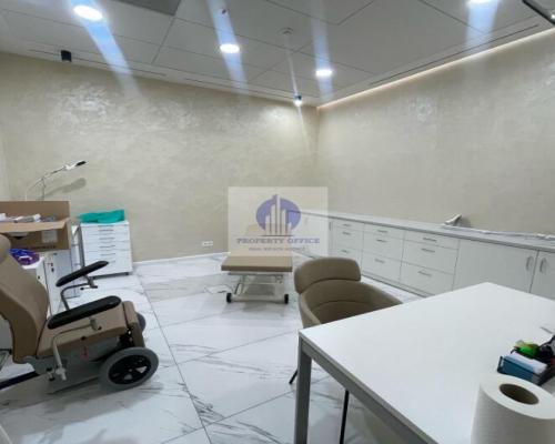 Śródmieście: lokal na usługi medyczne 690m2 na wynajem