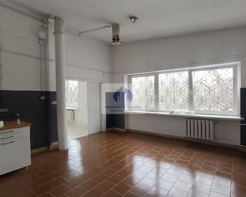 Włochy: lokal biurowo-usługowy 80m2 na wynajem