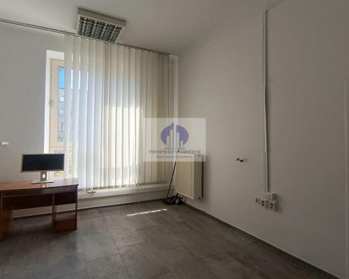 Śródmieście: lokal biurowy 15,60m2 do wynajęcia