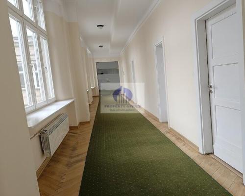 Śródmieście: lokal biurowy 15,52m2 na wynajem