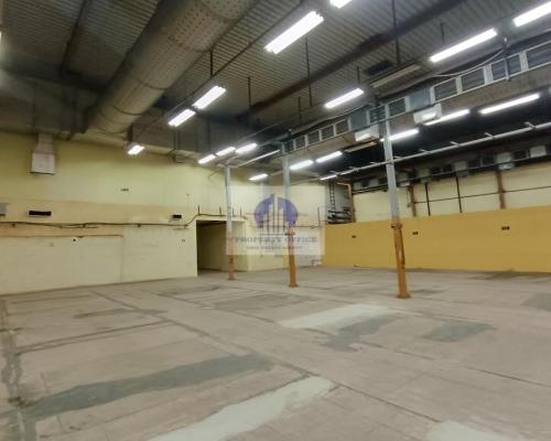 Bielany: magazyn 437,72m2 do wynajęcia