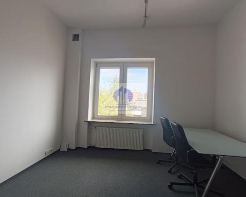 Mokotów: lokal biurowy 31,57m2 do wynajęcia