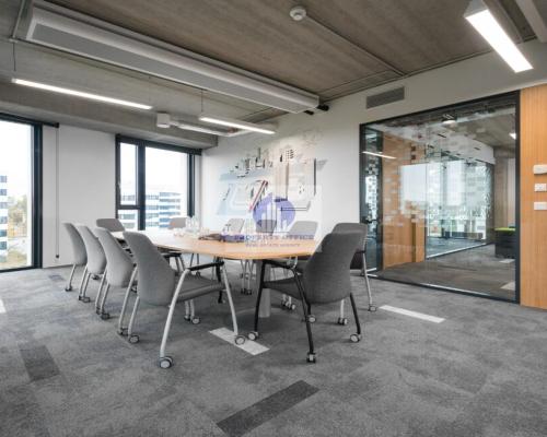 Włochy: lokal biurowy 1112,70m2 do wynajęcia