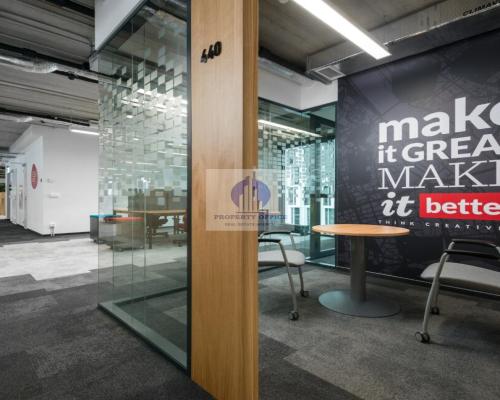 Włochy: lokal biurowy 1112,70m2 do wynajęcia