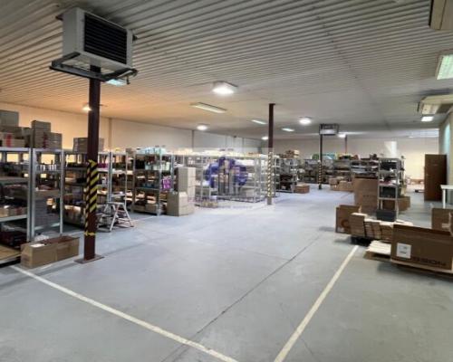 Bielany: magazyn 409,81m2 do wynajęcia