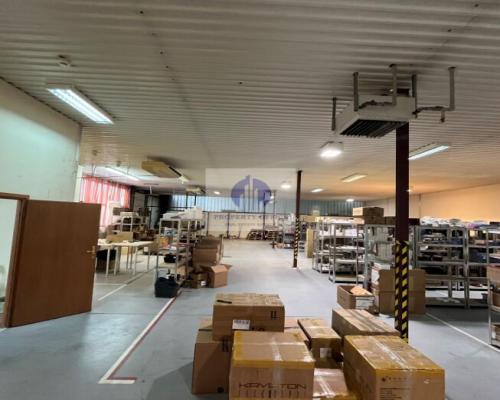 Bielany: magazyn 409,81m2 do wynajęcia