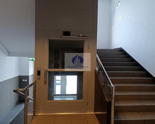 Mokotów: lokal biurowy 15,66m2 do wynajęcia