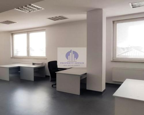 Włochy: lokal biurowy 620m2 do wynajęcia