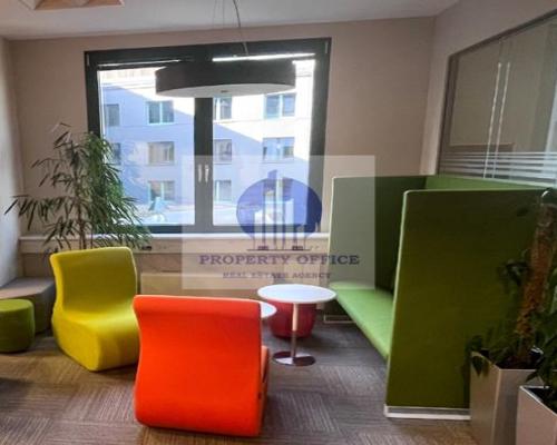 Ochota: lokal biurowy 410 m2 do wynajęcia