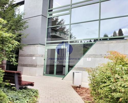 Ochota: lokal biurowy 584m2 do wynajęcia