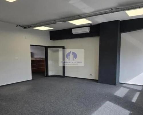 Włochy: lokal biurowy 160,60m2 do wynajęcia
