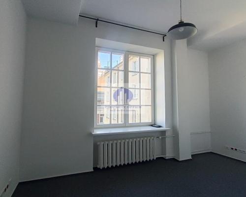 Śródmieście: lokal biurowy 39,89m2 do wynajęcia