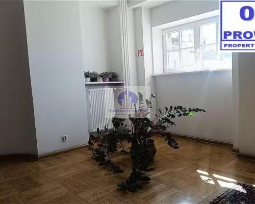 Śródmieście: lokal biurowy 17,90m2 do wynajęcia