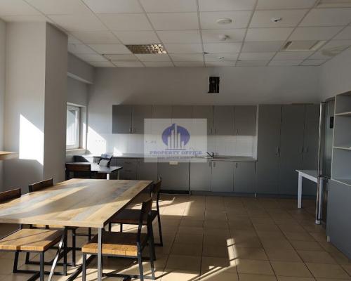 Włochy: lokal biurowy 37,40m2 do wynajęcia