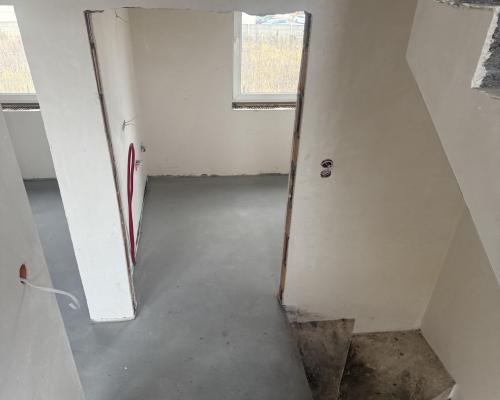 Sprzedam atrakcyjny lokal 75,96m2 z ogródkiem, 2 miejsca postojowe w Wawrze osiedle- Borków w okolicy ul Trakt Lubelski/ul Chod