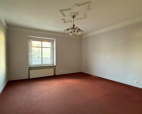 Przestronny apartament w kamienicy z windą (200m2)