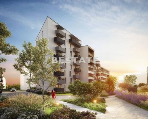 Kawalerka 32m2,balkon 8m2,blisko centrum