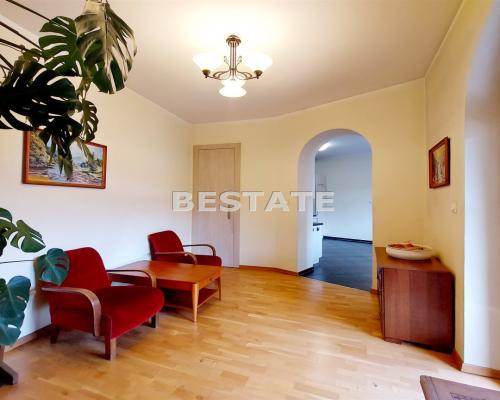140 m2,po generalnym remoncie,kamienica, centrum