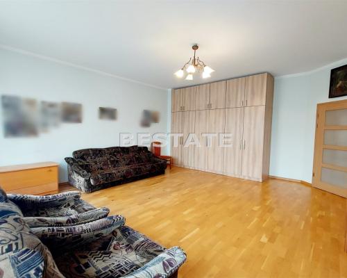 140 m2,po generalnym remoncie,kamienica, centrum
