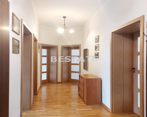 140 m2,po generalnym remoncie,kamienica, centrum