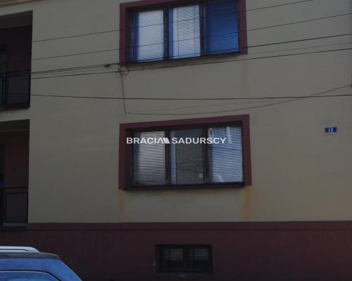 Budynek z WZ na rozbudowę w Brzesku.