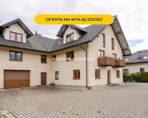 Dom wielorodzinny / pensjonat / Powroźnik
