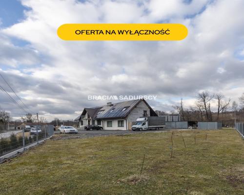 Budynek usługowy/biurowy/mieszklany/duża działka