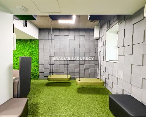 Lokal usługowo-biurowy, 170 m², Zabłocie, parter