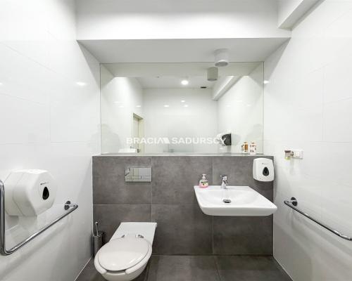 Lokal usługowo-biurowy, 170 m², Zabłocie, parter