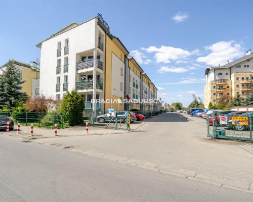 2-pok z balkonem, możliwość na 3-pok, parking