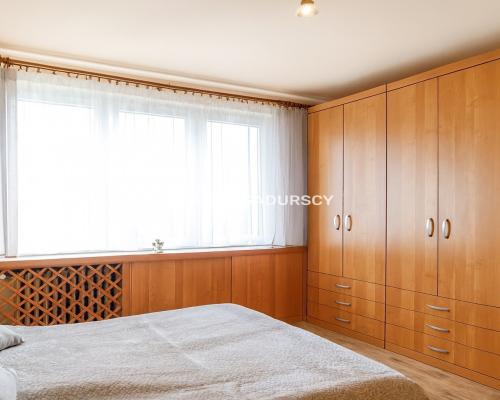 Zapraszam na prezentację 2-pokojowego mieszkania o pow. 52,88 m² na Osiedlu Kolorowym w Nowej Hucie.     To naprawdę wyj