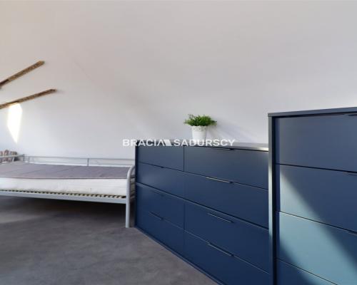 Dwupoziomowy Apartament z Widokiem na Giewont w Kościelisku    Oferujemy  na sprzedaż lub na wynajem długoterminowy  przestro