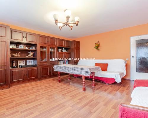 Kraków, Mistrzejowice - 2 pokoje 53 m²    Oferujemy przestronne 2-pokojowe mieszkanie o powierzchni 53,02 m²