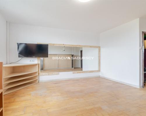 Kawalerka 23 m² | 9. piętro | Dąbie | okolice al. Pokoju    Na sprzedaż mieszkanie o powierzchni użytkowej  23 m² ,