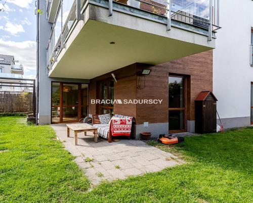 3 pokoje, 68m², ogród, garaż, Bronowice