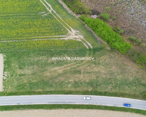 30 ar działek budowlanych, gm. Czernichów