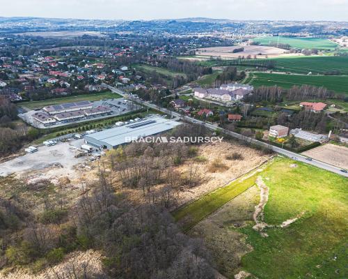 Atrakcyjna nieruchomość usługowa w Brzeziu 1,19 ha