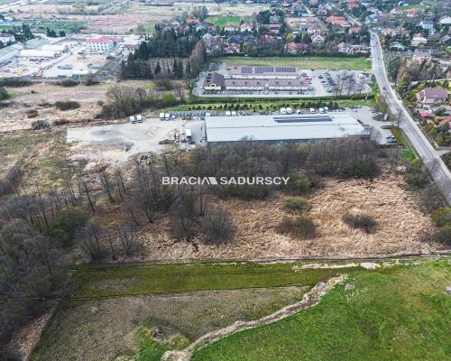 Atrakcyjna nieruchomość usługowa w Brzeziu 1,19 ha