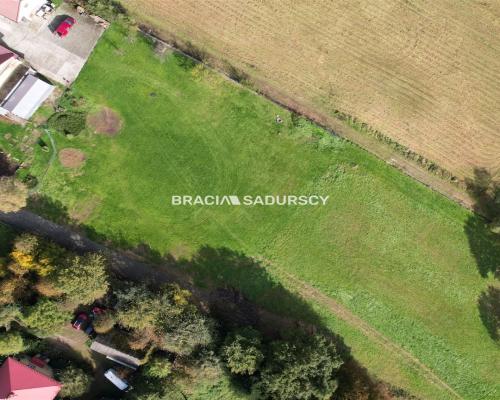 Działka budowlana w Zawadzie gm. Myślenice. Oferujemy do sprzedaży atrakcyjne, widokowe działki budowlane o powierzchni 700 m2
