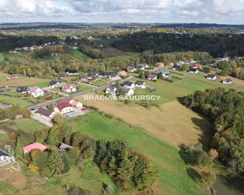 Działka budowlana w Zawadzie gm. Myślenice. Oferujemy do sprzedaży atrakcyjne, widokowe działki budowlane o powierzchni 700 m2