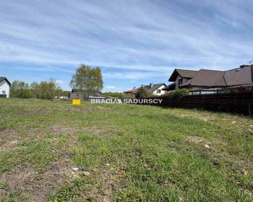 Atrakcyjna działka ul. Księdza Trockiego 6,16 a.