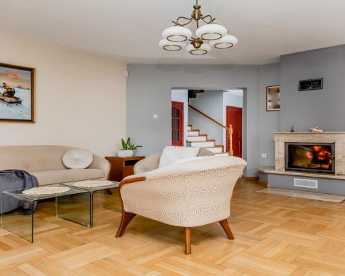 Posiadłość 2500m2 | Zadbany Dom z Lasem