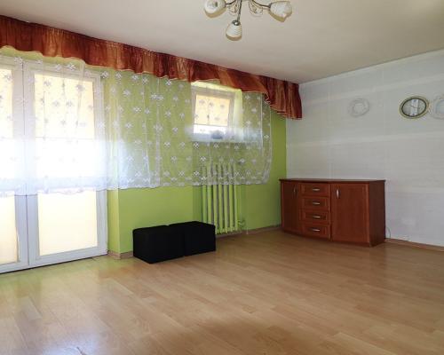 Mieszkanie 3 pokojowe z aneksem 1 piętro balkon